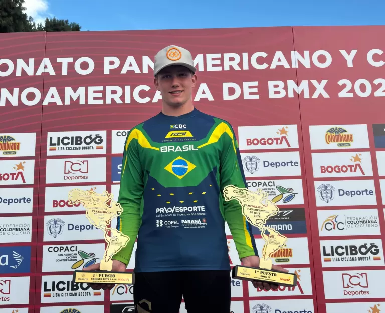 Luis Pereira conquista três pódios em competições de BMX na Colômbia