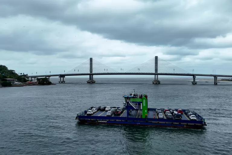 Ponte de Guaratuba aposenta ferry boat após mais de 60 anos de travessias