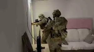 Polícia faz megaoperação contra facção que tentava se instalar no Paraná