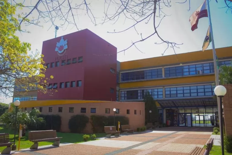 PUCPR Toledo promove Conexão Agro com foco nas principais tendências e tecnologias do agronegócio