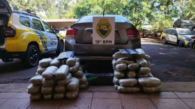 Polícia Militar de Guaíra detém homem transportando 138 quilos de maconha na BR-272
