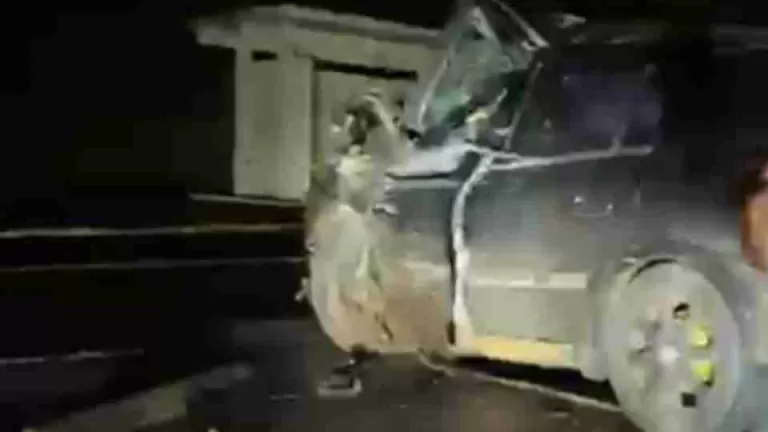 Três pessoas morrem em grave acidente na BR-277