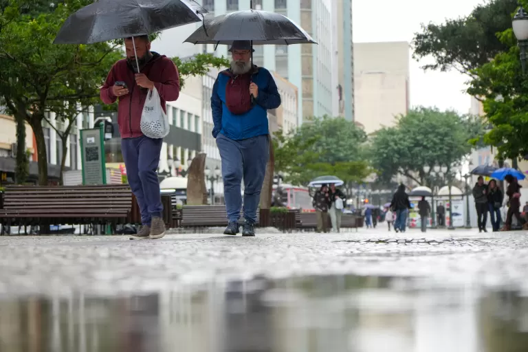Simepar prevê tempestades nas regiões Oeste e Norte do Paraná entre quinta e sexta-feira