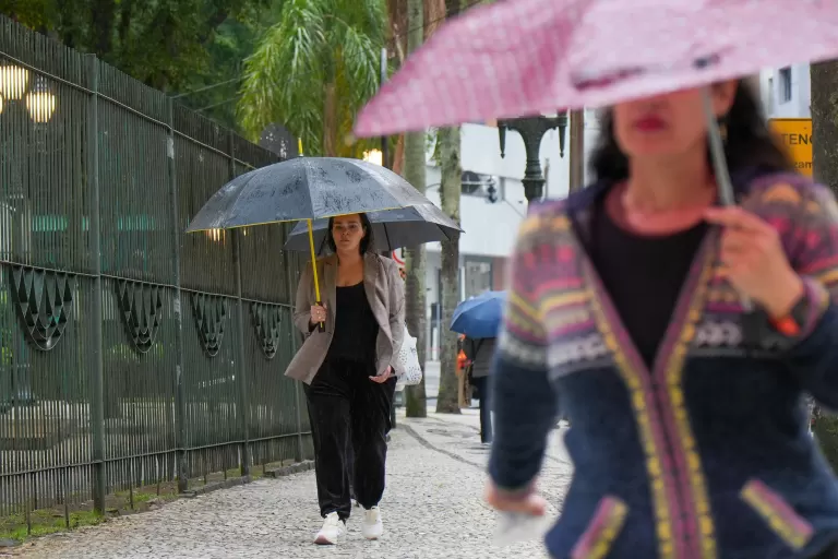 Junho teve frio recorde, tornado F2 e chuva acima da média em várias regiões do Paraná