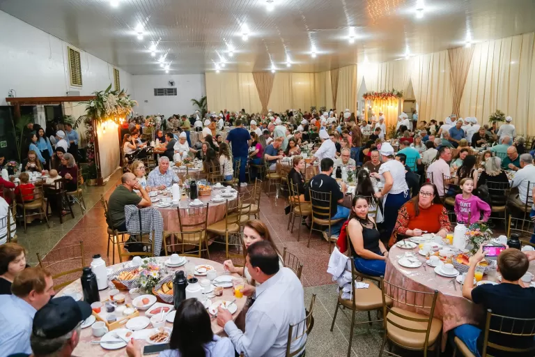Café Colonial 2026 bate recorde e serve mais de 2.750 pessoas em Mercedes