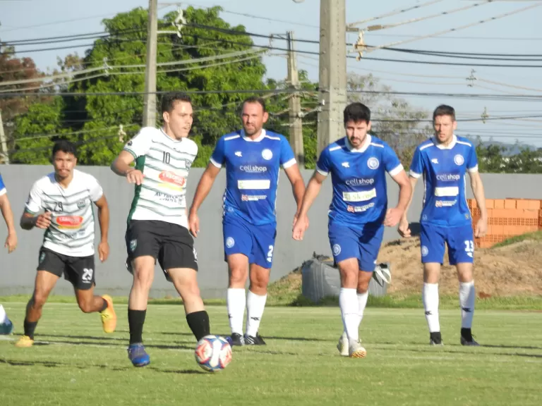 DPF/Bom Jardim vence Masterway e assume liderança do Grupo B no Municipal