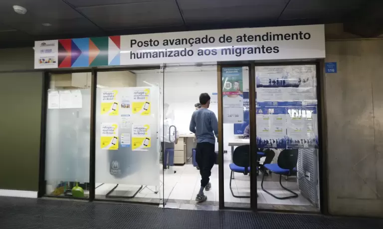 Cubanos superam venezuelanos em pedidos de refúgio no Brasil em 2025