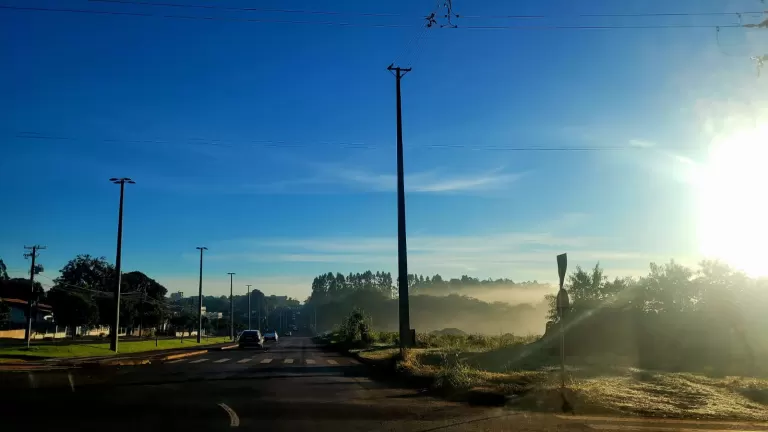 Sol volta a aparecer no Paraná, mas frio marca presença nesta terça-feira em várias regiões