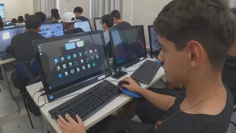 O que os jovens buscam em um emprego? Crescimento pesa mais que salário, aponta pesquisa