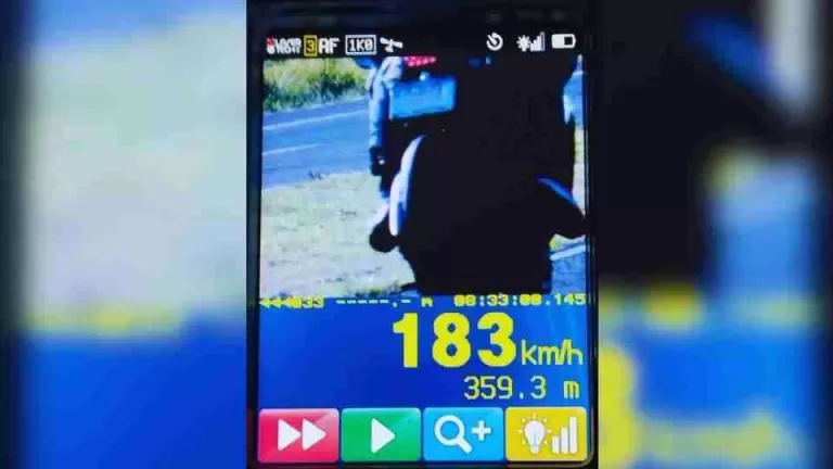 Moto é flagrada a 183 km/h no Oeste do Paraná