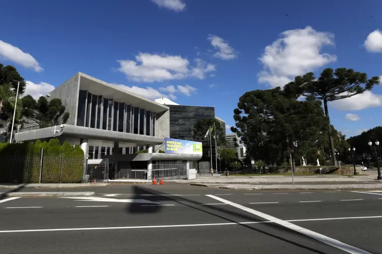 Debates sobre infância, saúde e políticas para mulheres marcam a agenda da Assembleia na próxima semana