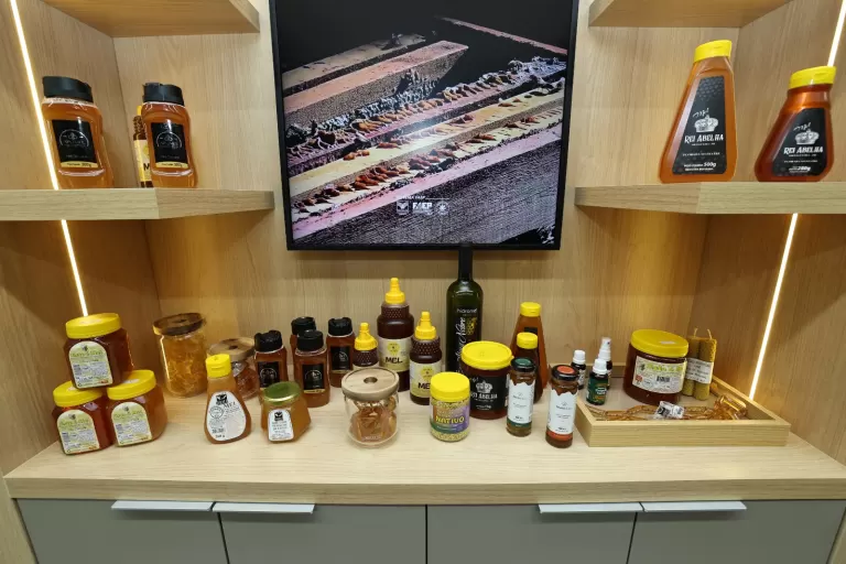 Mel e derivados adoçam a vitrine do Projeto Orgulho Paraná