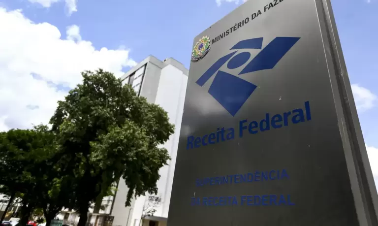 Receita libera consulta a lote especial de cashback do IR nesta quarta-feira